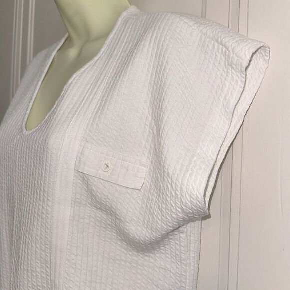 Vintage 70s/80s Catalina White Textured Cap Sleeve V Neck Top with Ribbed Hem - Picture 4 of 8